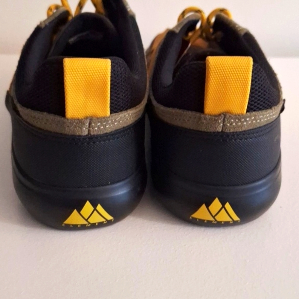Element sneakers sued, rubber sole, with pull strip in the back NEW!!! - Picture 3 of 7